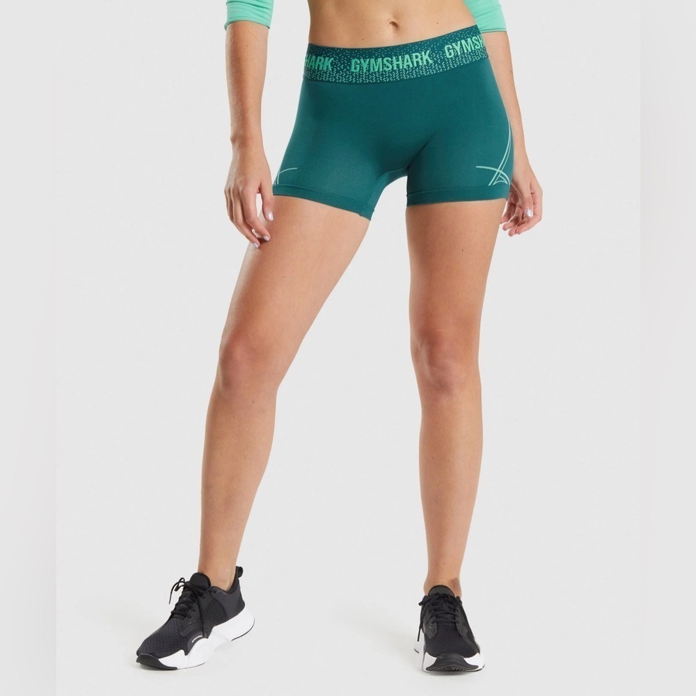 Gymshark Apex Seamless Low Rise Shorts Sz M